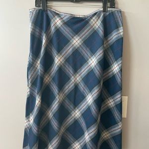 plaid skirt